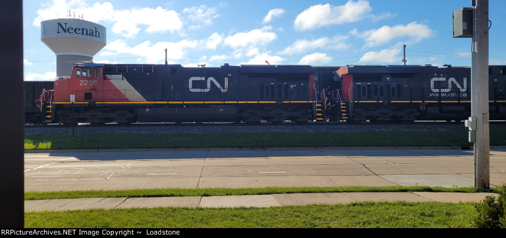 CN 2256